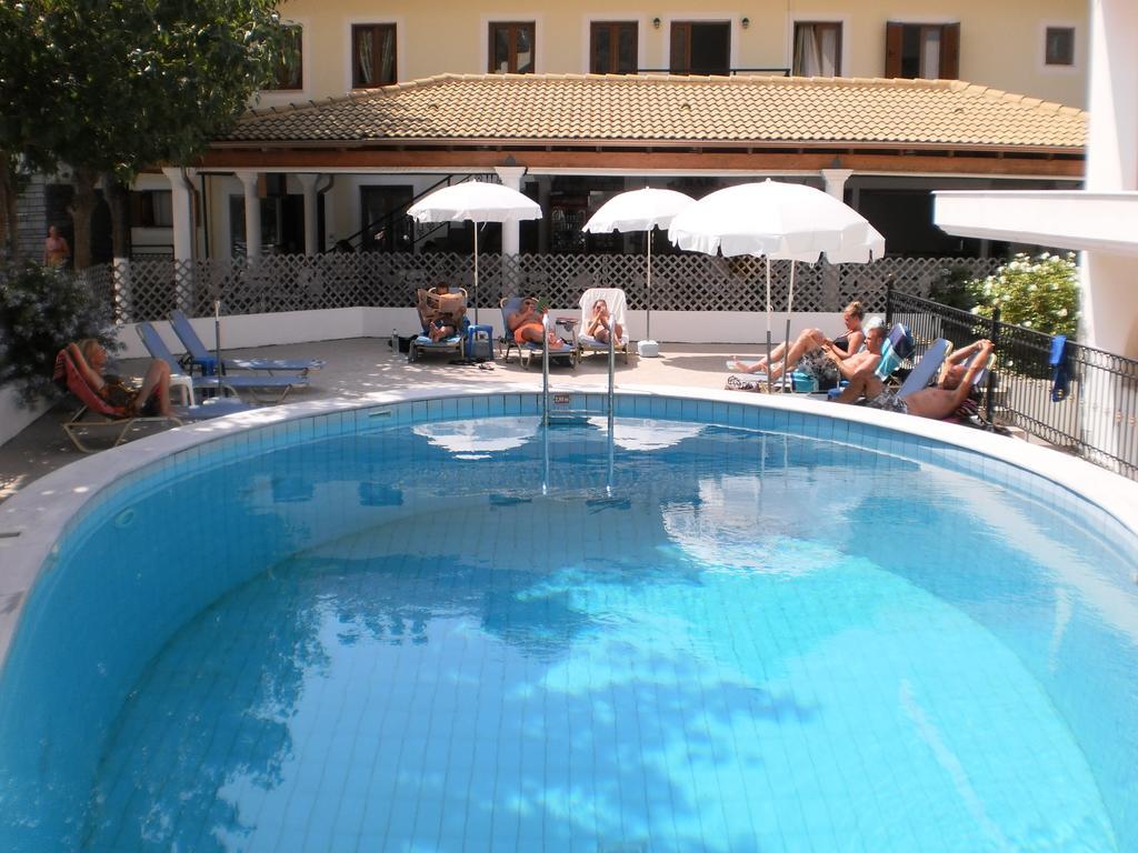 Hotel Oasis Parga Exterior foto