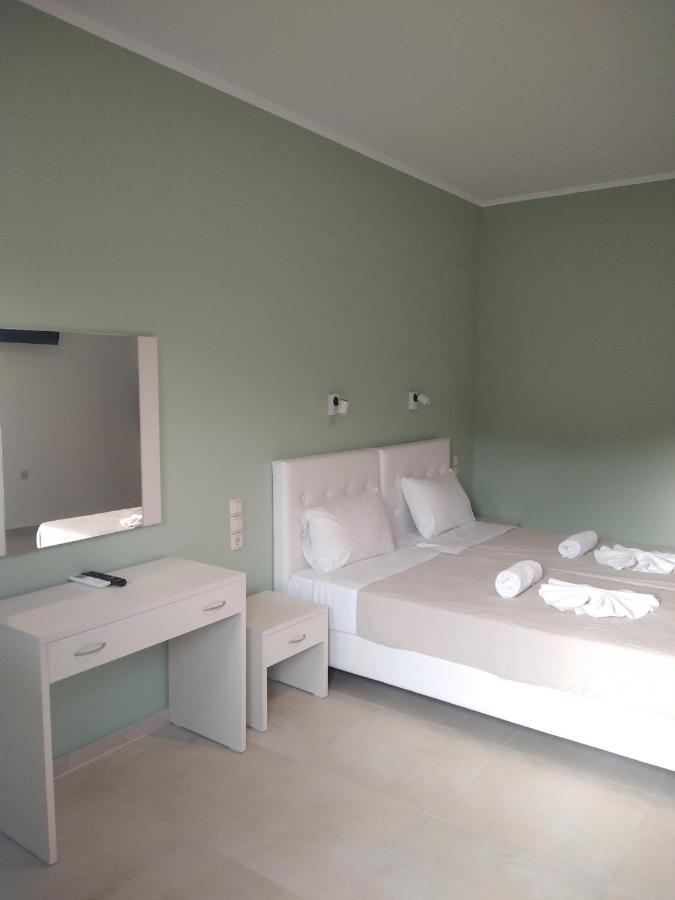 Hotel Oasis Parga Exterior foto
